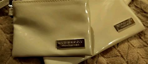 burberry πορτοφολια|Burberry .